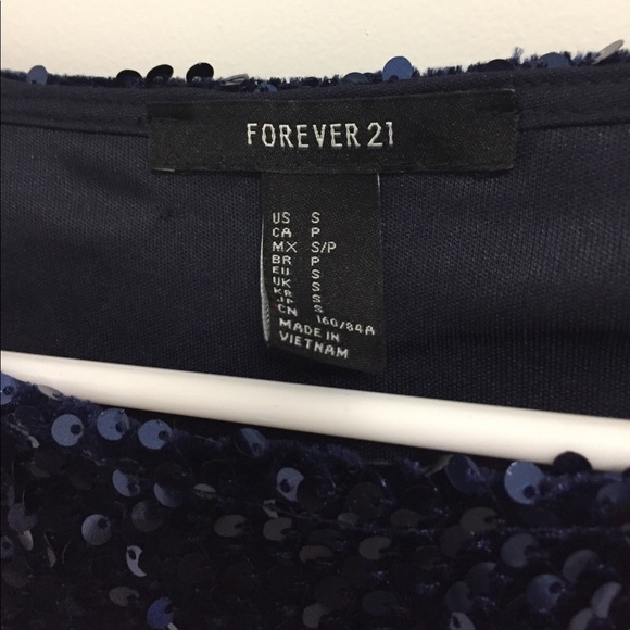 COPY - Forever 21 Blue sequin crop top - Picture 2 of 4